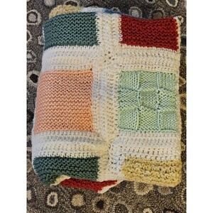 New Hand‎ Made Knited  49"×40 " Throw Blanket